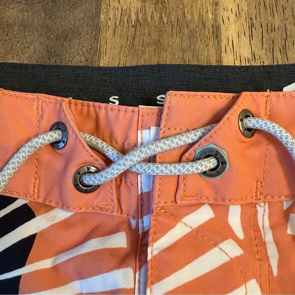 Vissla Men’s The Lark Eric Geiselman Signataure Floral Swim Board Short Size 32 - Picture 7 of 13